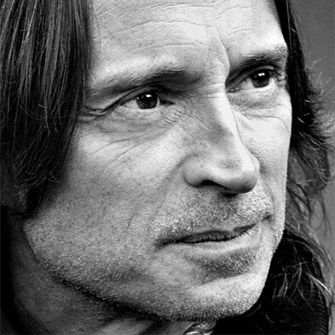 Robert Carlyle